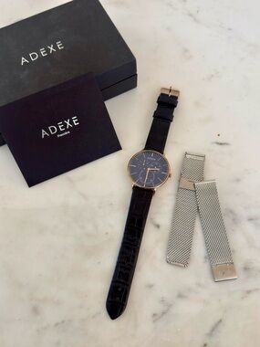 ADEXE Navy & Rose Gold Watch With 2 Straps + Original Box
